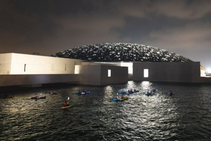 Kayaking@Louvre