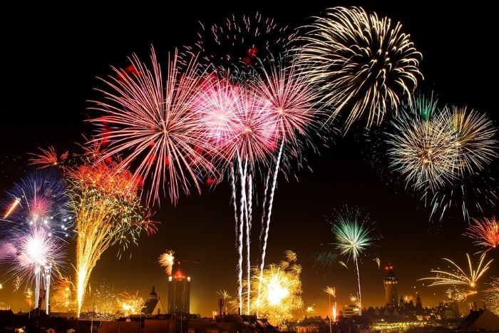 Abu Dhabi To Ring In New Year With Superstar Concerts, Dazzling Firework Shows