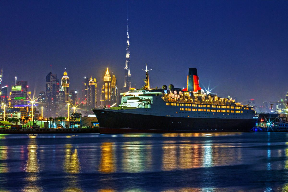 Queen Elizabeth Ii Dubai