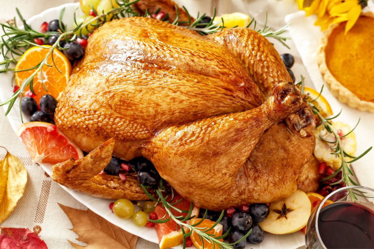 Turkey Takeaway In Dubai, Turkey Takeaway 2023, Dubai Christmas, Dubai Thanksgiving, Dubai Festive, Dubai Festive Season, Dubai Festive Season 2023, Dubai Christmas 2023, Dubai Thanksgiving 2023, Thanksgiving 2023 Uae