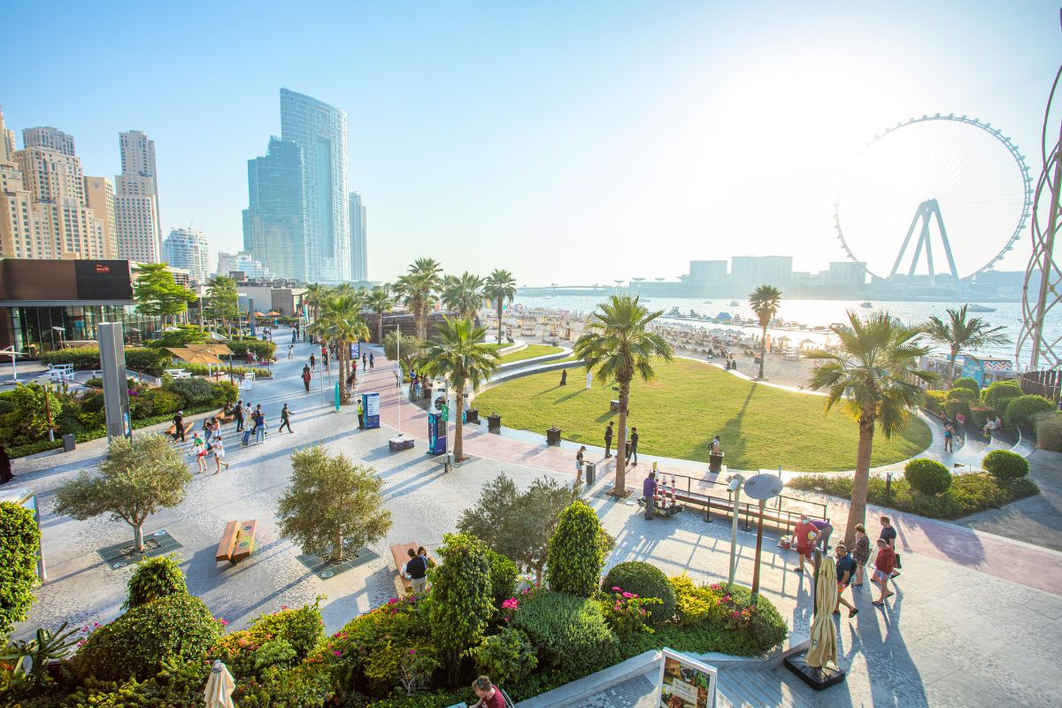 The Beach, Jbr, Jbr The Beach, Santa Returns To Jbr, Jbr Santa, Santa Sightings, Christmas, Merry Christmas, Christmas In Dubai, Where To See Santa, Santa Places To Go, Santa Places To Go Dubai