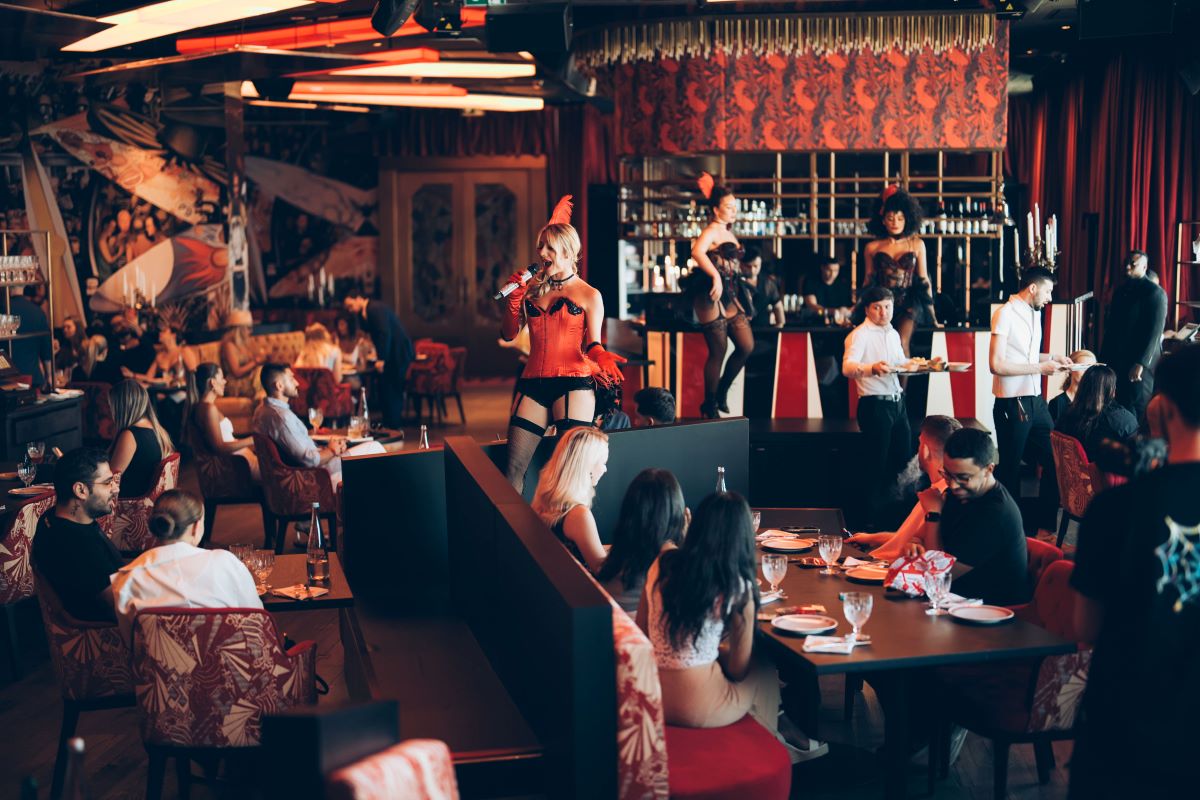 Tamada brunch featuring artists performing for the dining guests