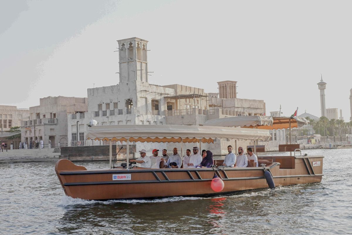 Dubai Rta Trials The World'S First 3D Printed Abra That Can Hold At Most 20 Passengers