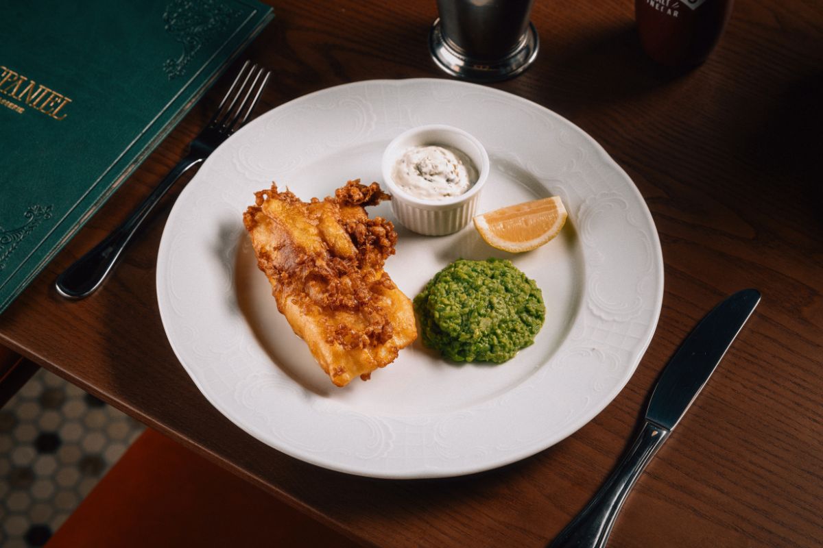 Fish &Amp; Chips British Brasserie At The Spaniel Dubai