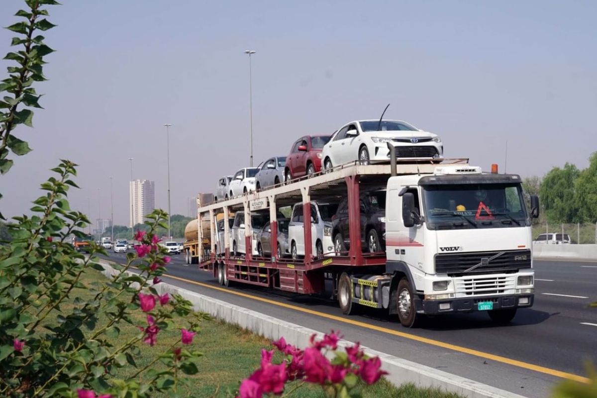 New Restriction On Trucks On The Emirates Road