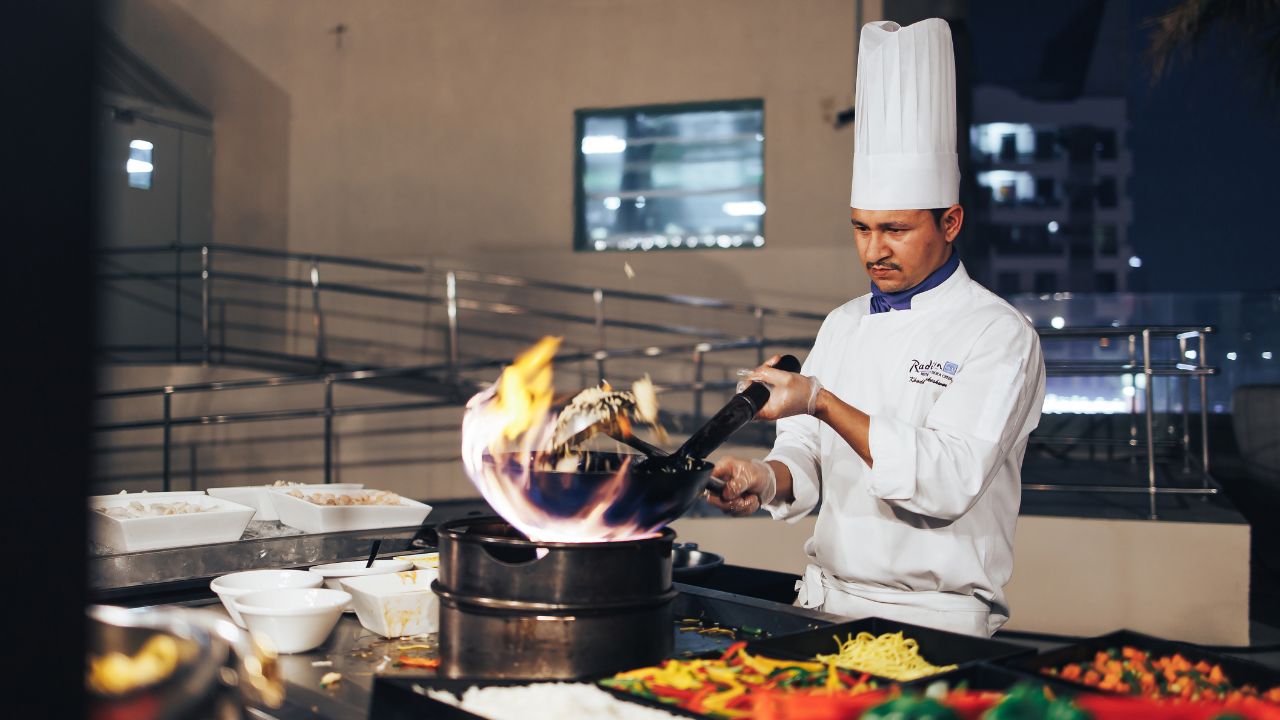 Iftar 2025 raddison blu