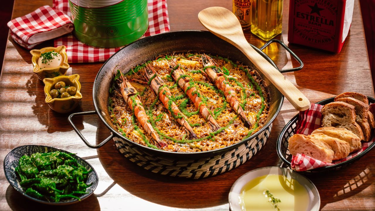 Lola taberna española womens day celebration