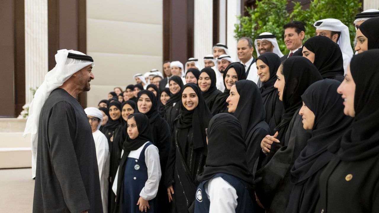 uae president celebrates ramadan with teachers and students