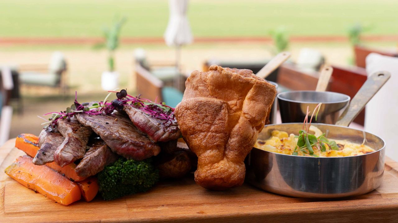 Hop into the best Easter dinners, lunches and brunches in Dubai Horse & hound sunday easter roast
