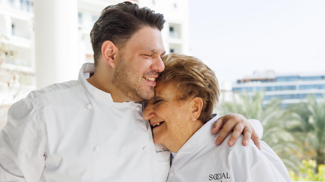 Hop into the best Easter dinners, lunches and brunches in Dubai Easter at social - waldorf astoria palm jumeirah