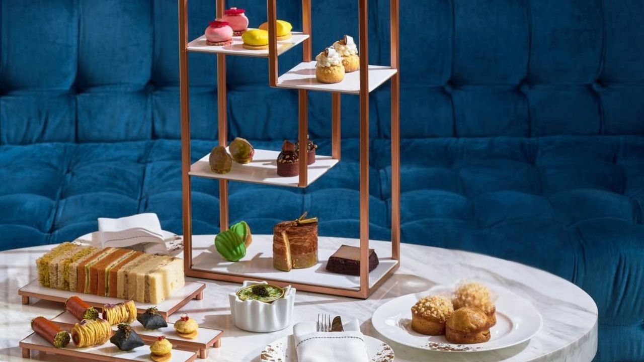 PEACOCK ALLEY DIFC afternoon tea sweets
