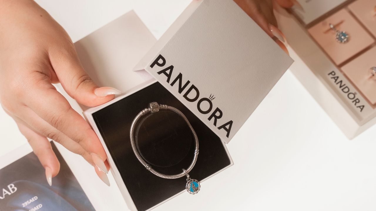 Pandora x burj al arab dangle charm