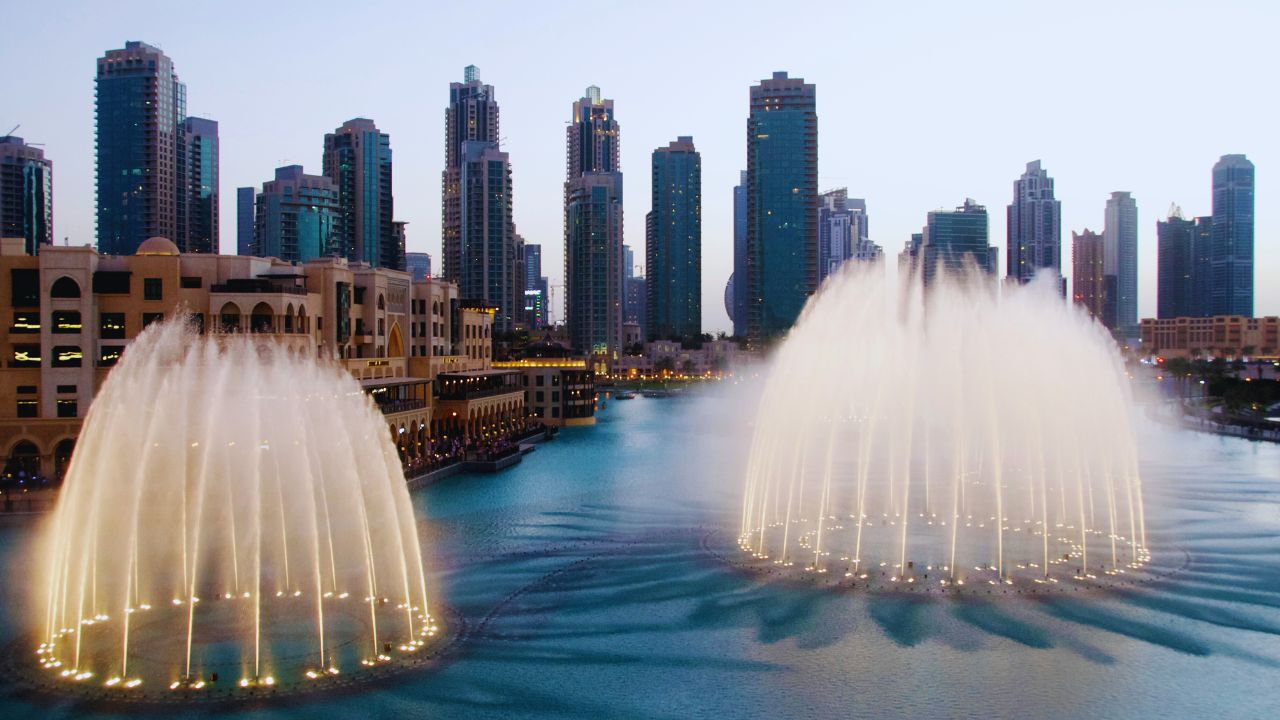 Dubai fountain near dubai mall