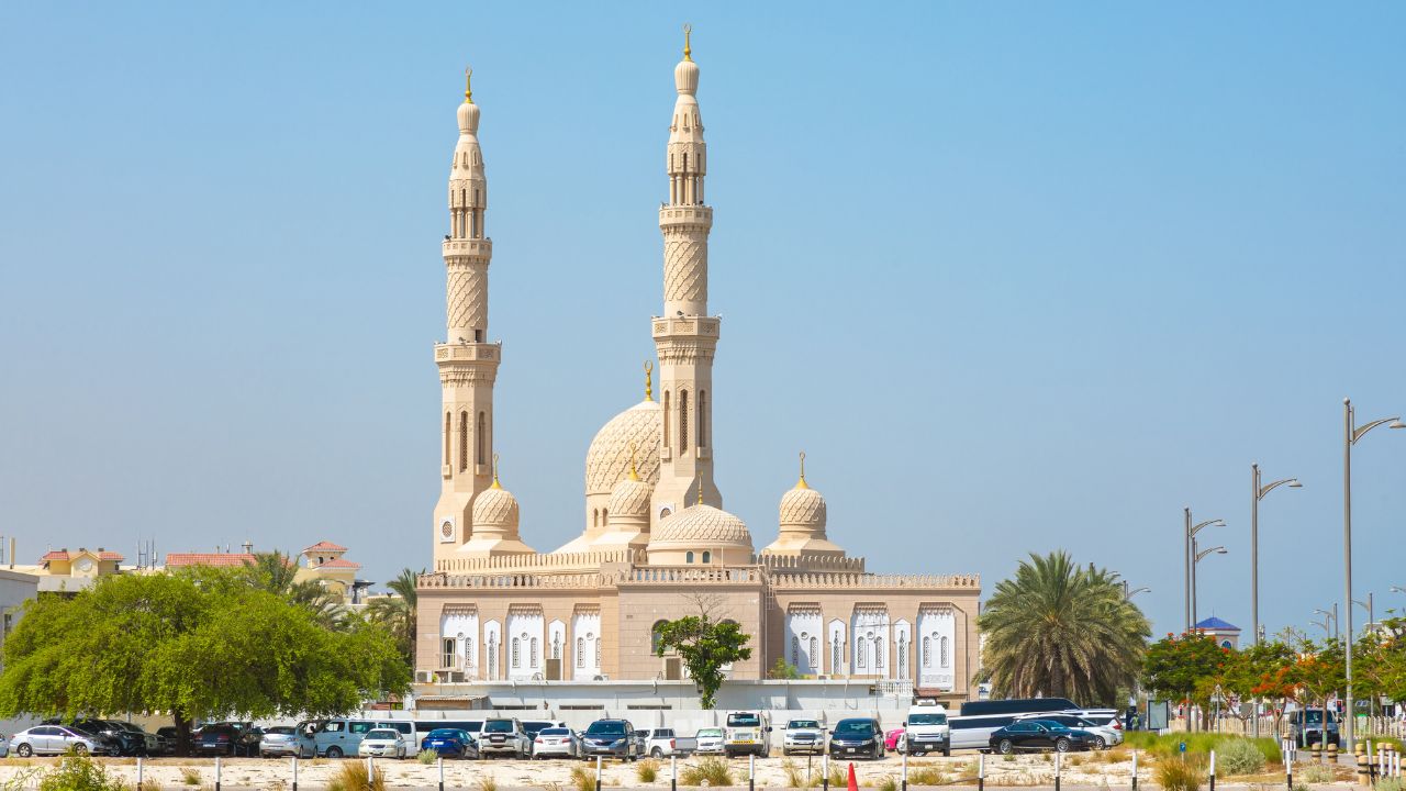 Jumeirah mosque in dubai