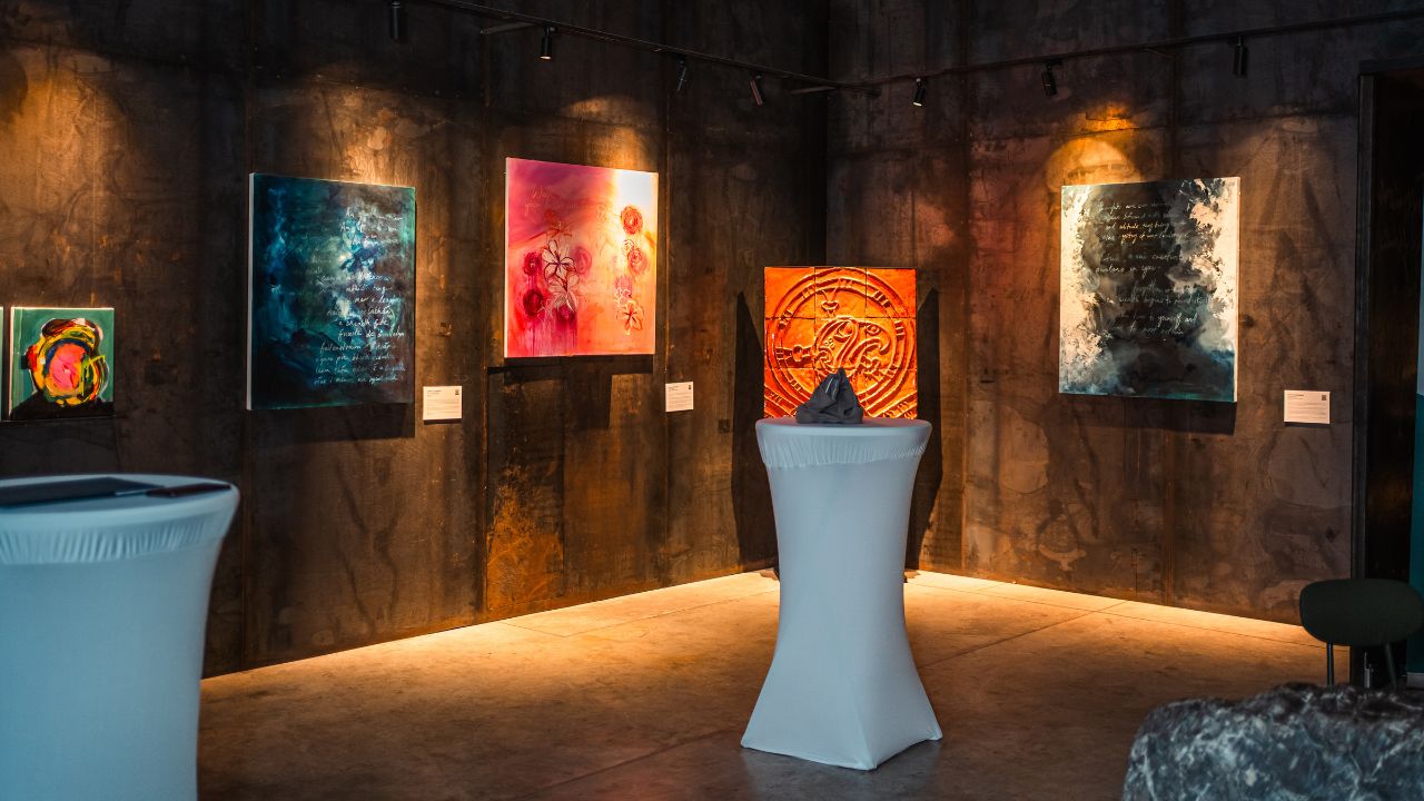 Award-Winning Artist Gemma Gallagher unveils powerful solo exhibition in Dubai Award-winning artist gemma gallagher unveils powerful solo exhibition in dubai