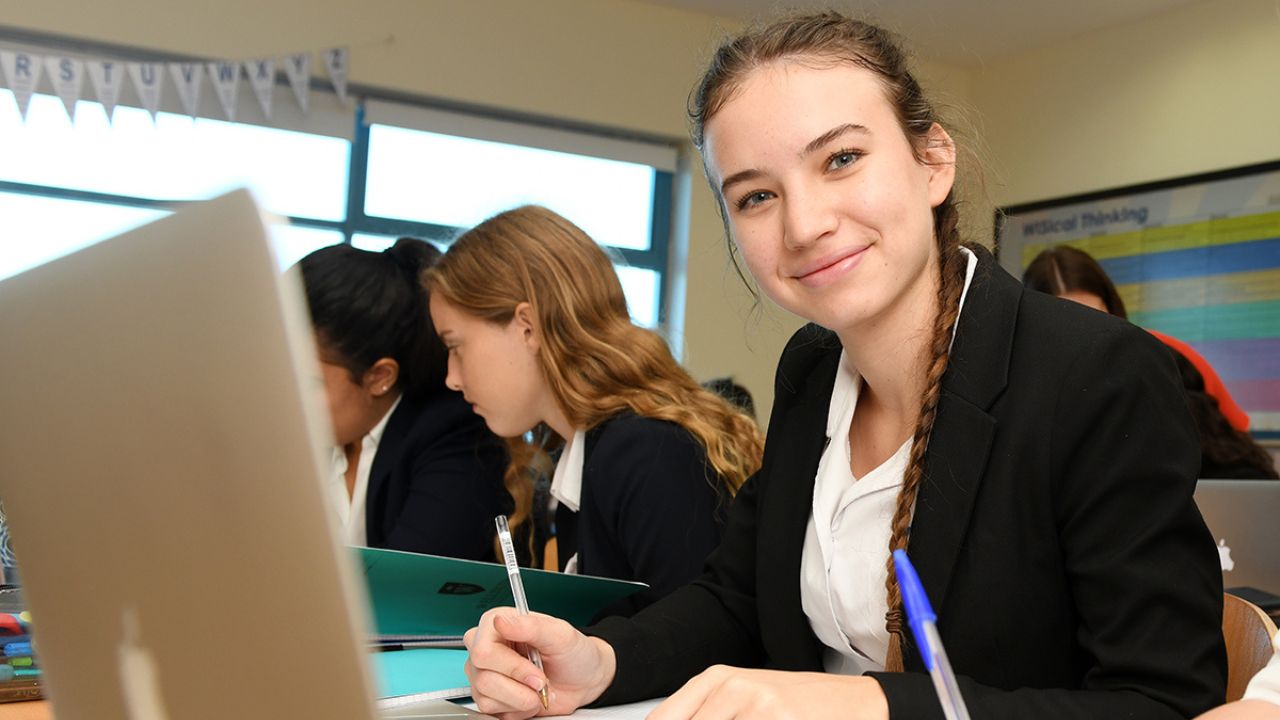 Gems wellington international school dubai - british curriculum school