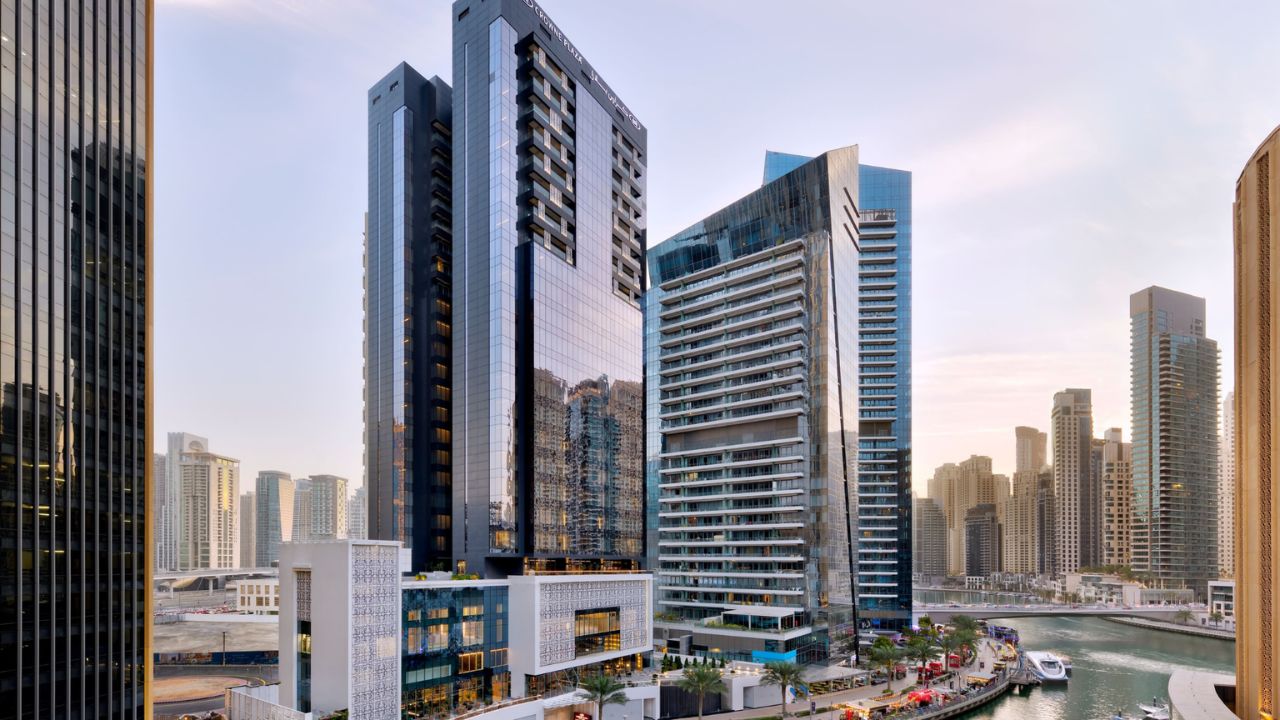 crowne plaza dubai exterior