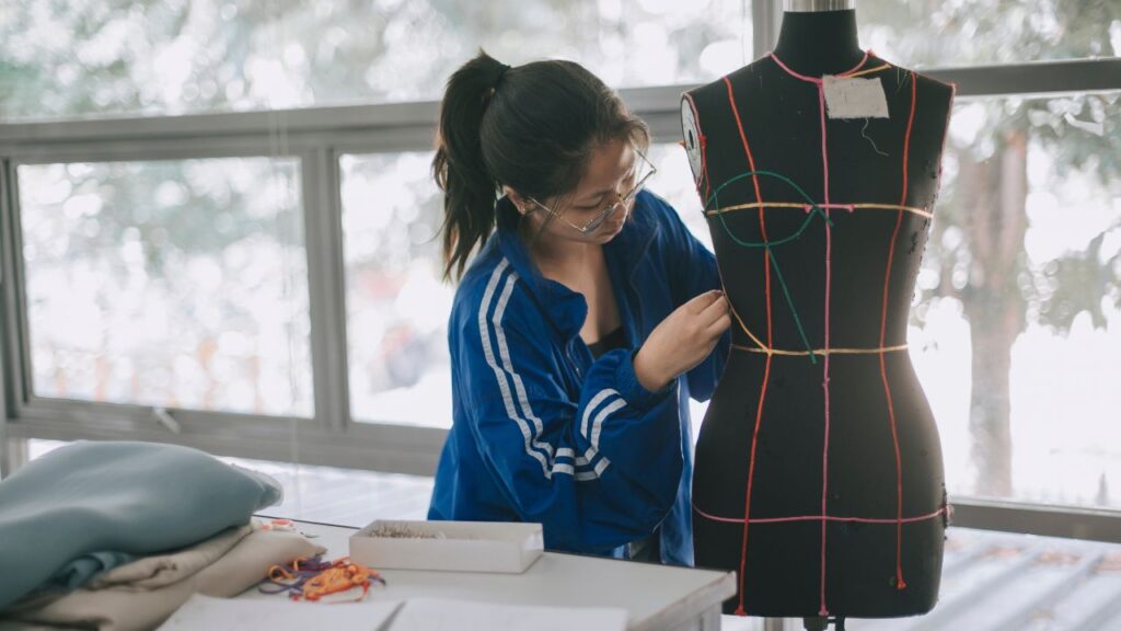 student using body template to create a garment