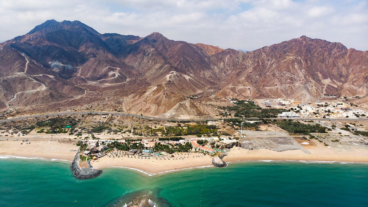 fujairah mountain and sea skyline