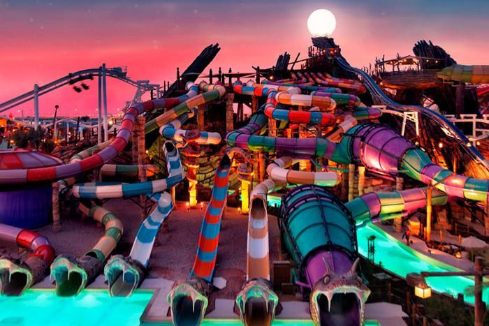 Family-Night-At-Yas-Waterworld