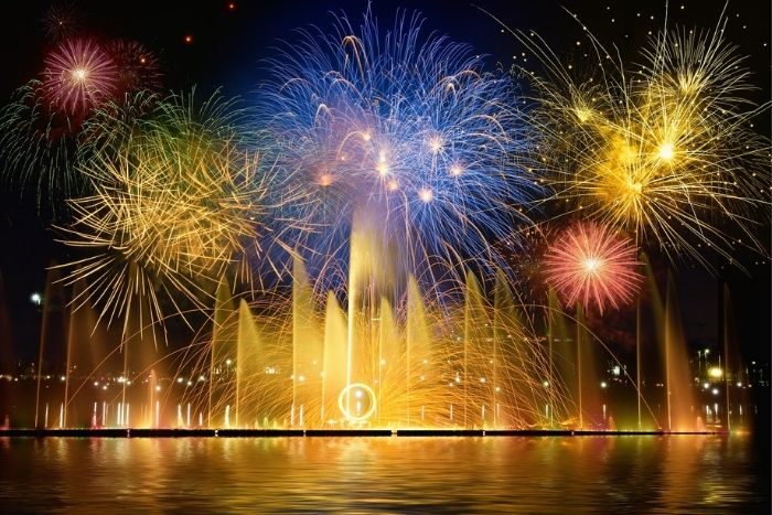 Where To Watch The National Day Fireworks In Abu Dhabi