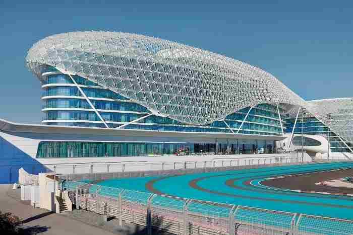 Stay & Play yas parks package W Abu Dhabi – Yas Island