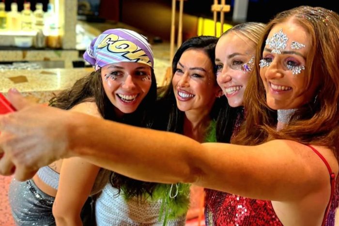 design and dine coachella inspired brunch and paint session