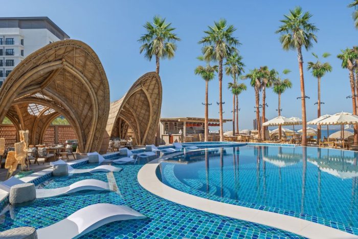 kaimana beach pool dubai